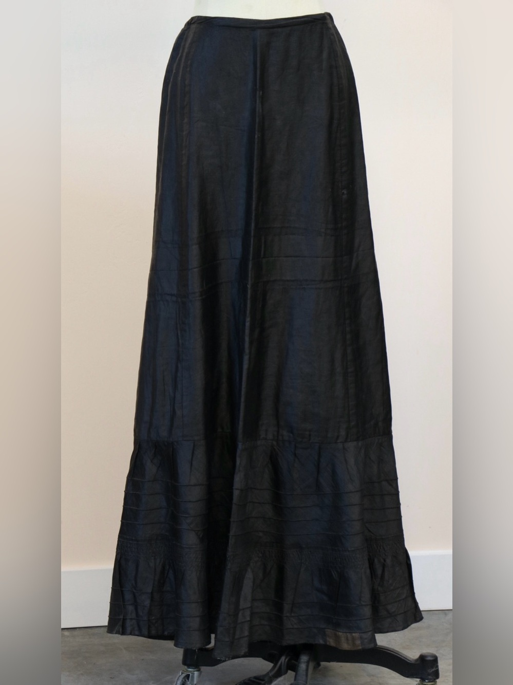 Black Edwardian Mourning Skirt - Picture 3 of 7